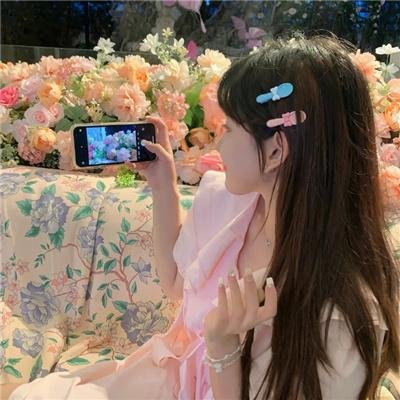 靠近我一点
